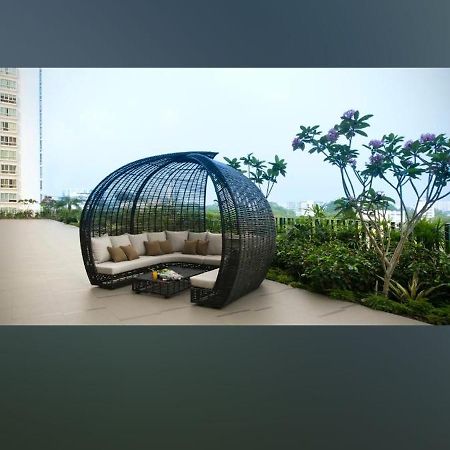 V Hotel Lavender Сингапур Екстериор снимка