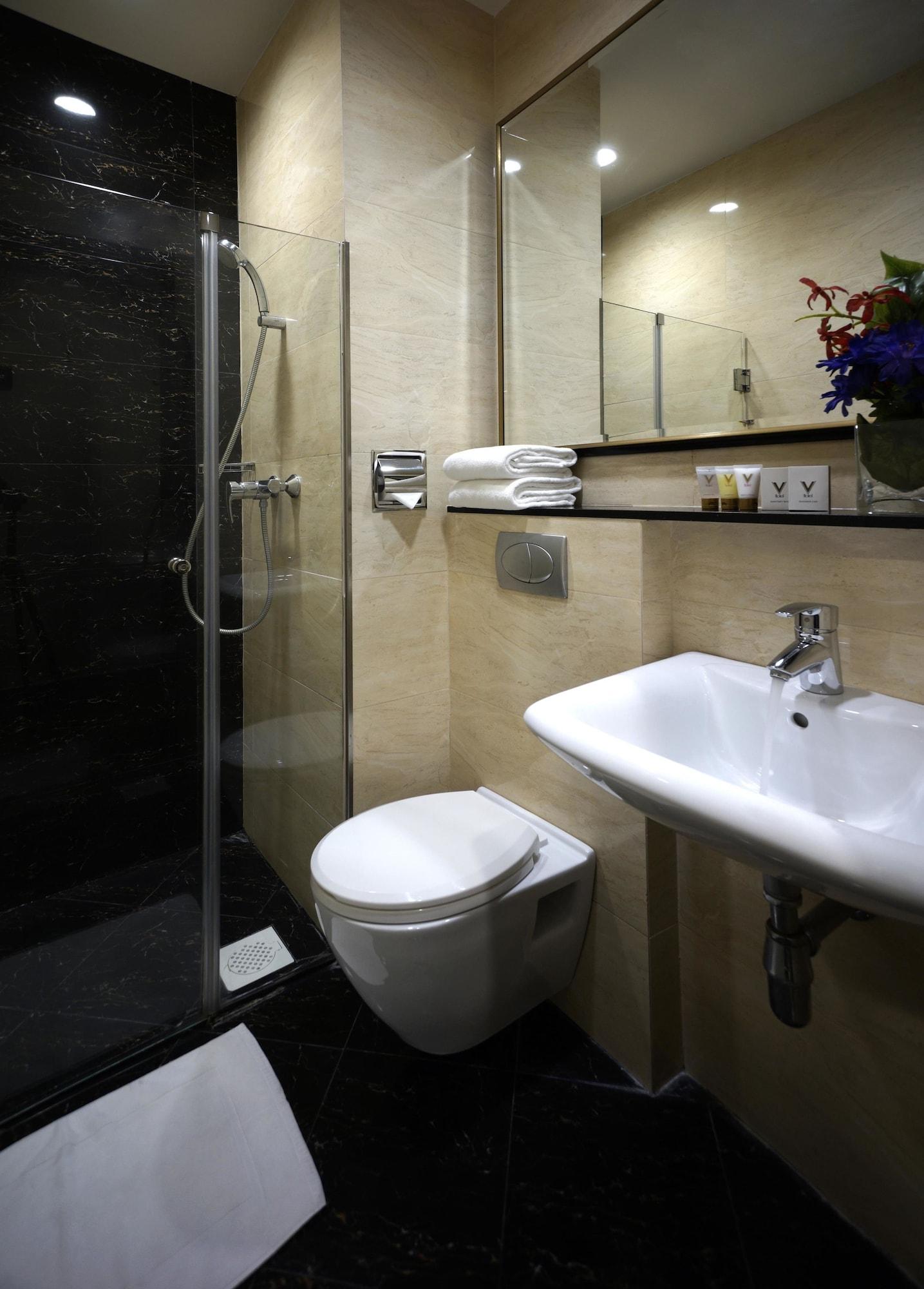 V Hotel Lavender Сингапур Екстериор снимка