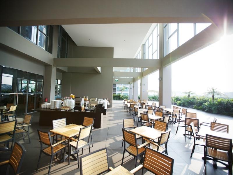 V Hotel Lavender Сингапур Екстериор снимка
