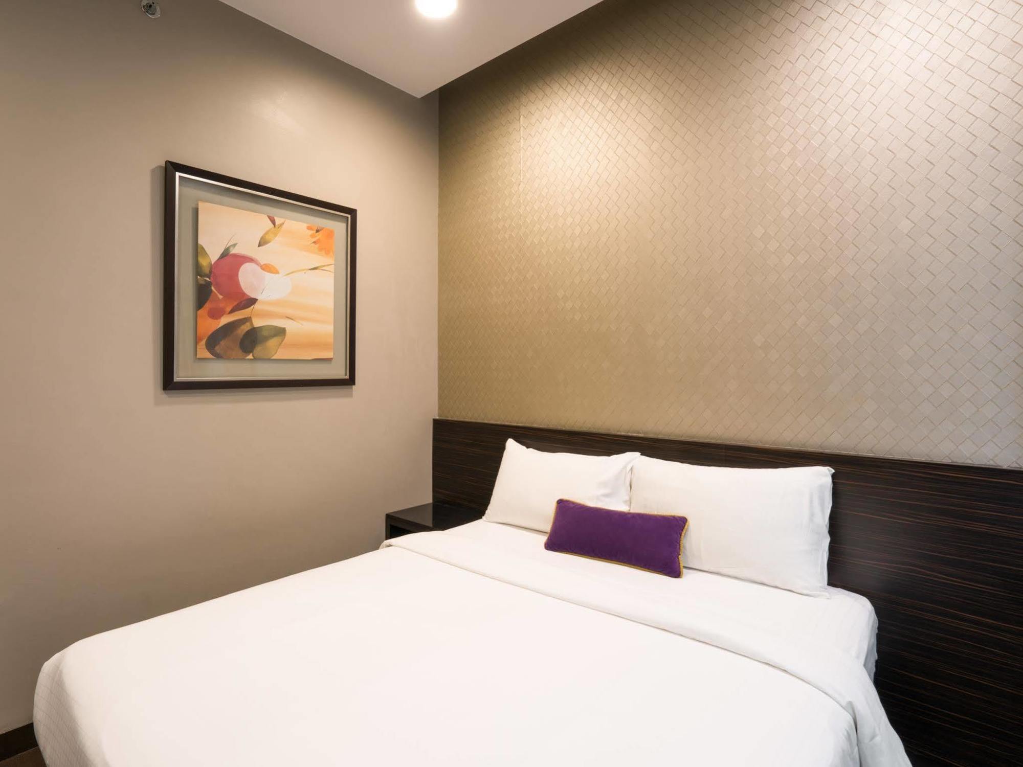 V Hotel Lavender Сингапур Екстериор снимка